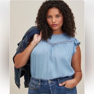 ✨NWT✨Torrid Tencel Flutter Sleeve Blouse